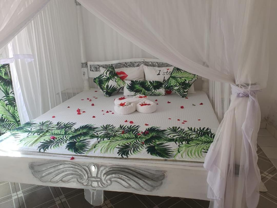 Ferienwohnung Nyumba Tulivu Watamu Exterior foto