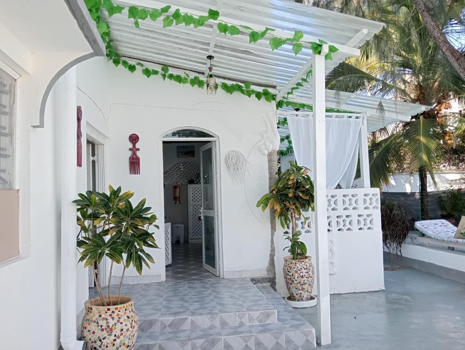 Ferienwohnung Nyumba Tulivu Watamu Exterior foto